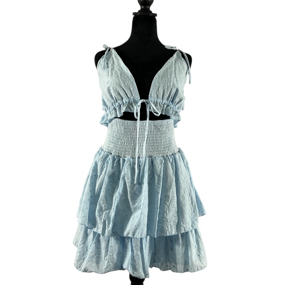 Pretty in Eyelet Light Blue Tiered Ruffled  mini Skirt, 
Cut out front,Large,New